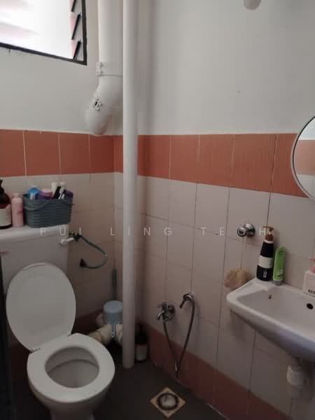 Pangsapuri untuk Disewa di Mentari Court - Pui Ling Teoh - Bathroom - PropertyGuru.com.my
