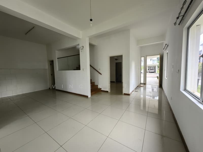 Townhouse for Sale in Tambun (Perak) - Vincent Tee - Living Room - PropertyGuru.com.my