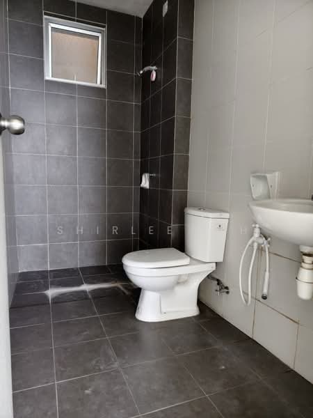 Service Residence for Sale at BSP 21 - Shirlee Toh - Bathroom - PropertyGuru.com.my