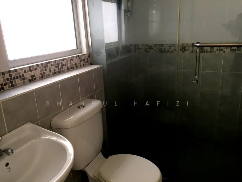 Condominium for Rent at Seri Maya Condominium - Shahrul Hafizi - Bathroom - PropertyGuru.com.my