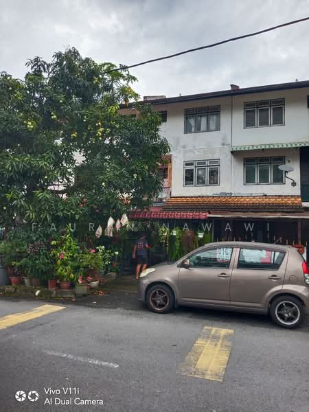 3-storey Terraced House for Sale in Taman Dagang (Ampang) - Fauran Nawawi - PropertyGuru.com.my