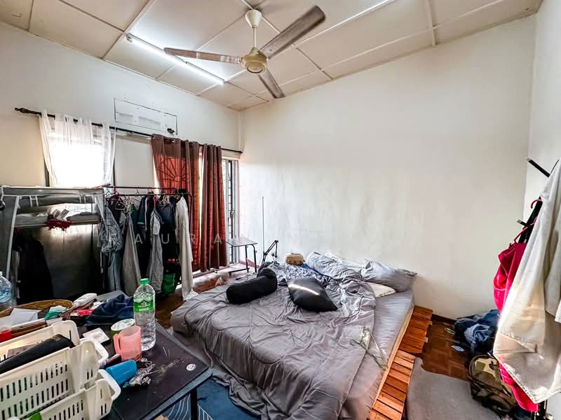 2-storey Terraced House for Sale in Taman Desa Serdang (Seri Kembangan) - Fauran Nawawi - PropertyGuru.com.my