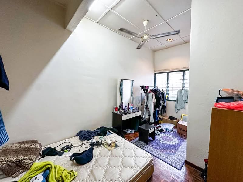 2-storey Terraced House for Sale in Taman Desa Serdang (Seri Kembangan) - Fauran Nawawi - PropertyGuru.com.my