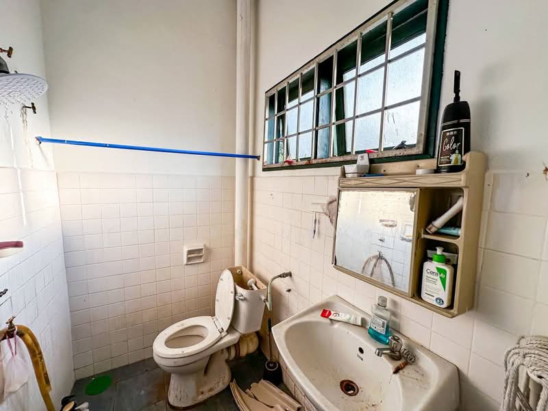 2-storey Terraced House for Sale in Taman Desa Serdang (Seri Kembangan) - Fauran Nawawi - PropertyGuru.com.my