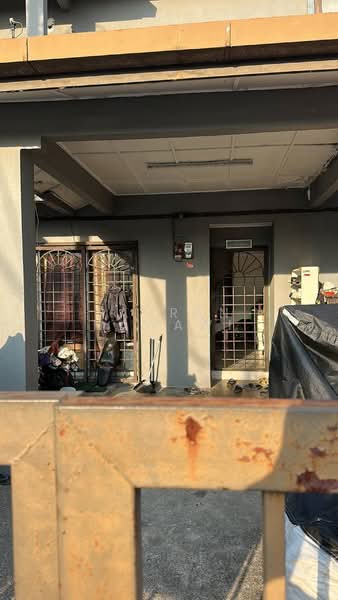 2-storey Terraced House for Sale in Taman Desa Serdang (Seri Kembangan) - Fauran Nawawi - PropertyGuru.com.my