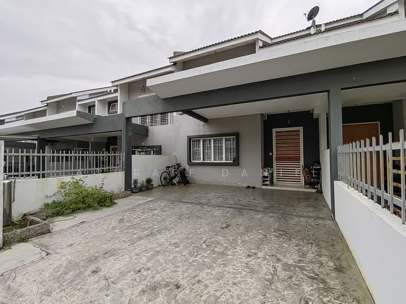 2-storey Terraced House for Sale in Cyberjaya (Selangor) - Ashraff Daniel - Exterior - PropertyGuru.com.my