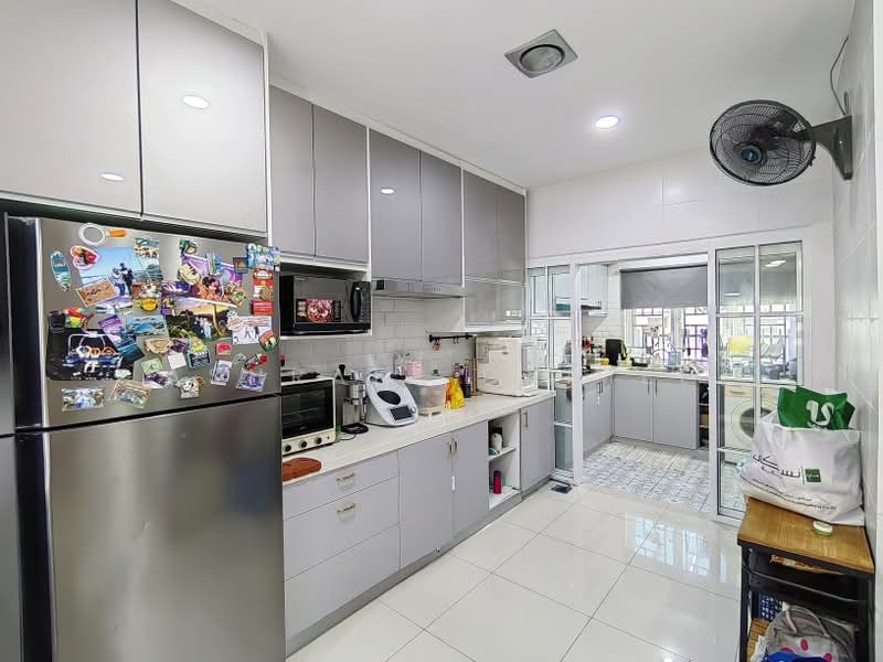 2-storey Terraced House for Sale in Cyberjaya (Selangor) - Ashraff Daniel - Kitchen - PropertyGuru.com.my
