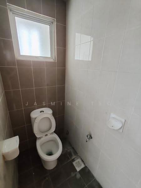 Shop / Office for Rent in Setia Taipan 1 (Setia Alam) - Jasmine Teo - Bathroom - PropertyGuru.com.my
