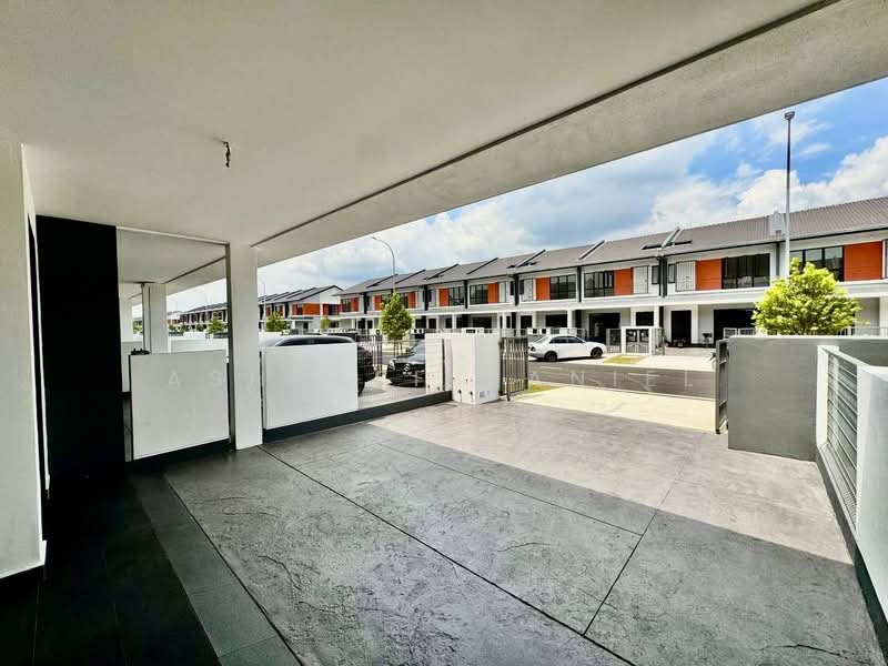 2-storey Terraced House for Sale in Bandar Bukit Raja (Klang) - Ashraff Daniel - Exterior - PropertyGuru.com.my
