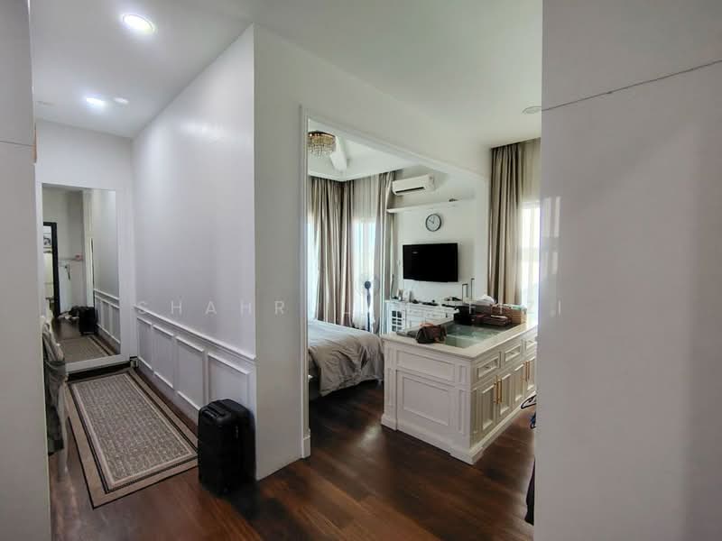 Semi-Detached House for Sale in Seksyen 35 (Shah Alam) - Shahrul Hafizi - Corridor - PropertyGuru.com.my