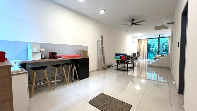 3-storey Terraced House for Sale in Bandar Nusaputra (Puchong) - Zul Hasif - PropertyGuru.com.my