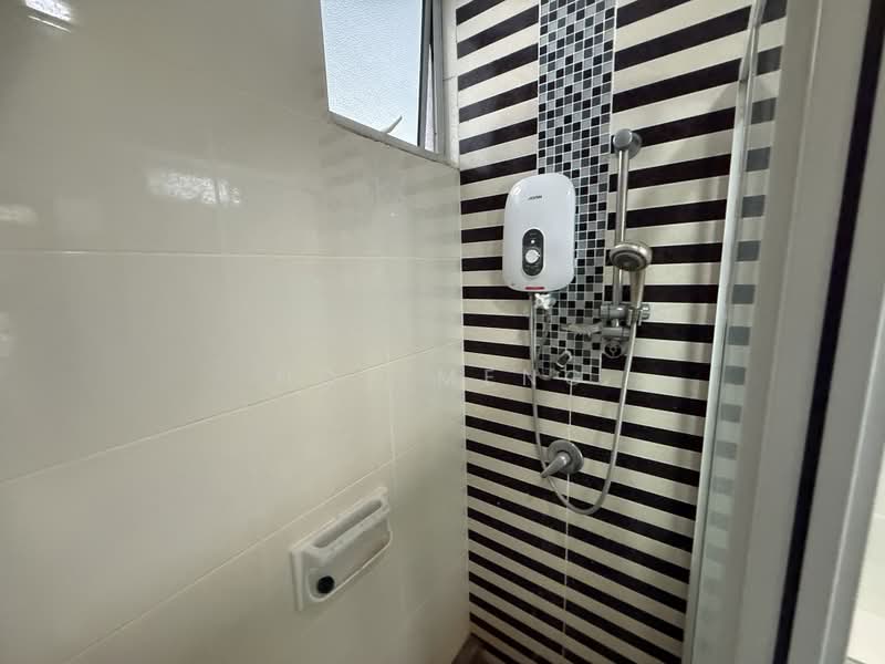 Condominium for Sale at The Brezza - Hoy Meng - Bathroom - PropertyGuru.com.my