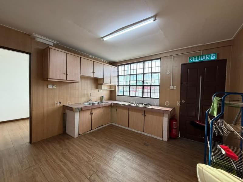 Semi-Detached House for Sale in Kota Kinabalu (Sabah) - Ng Chiew Yok - Kitchen - PropertyGuru.com.my