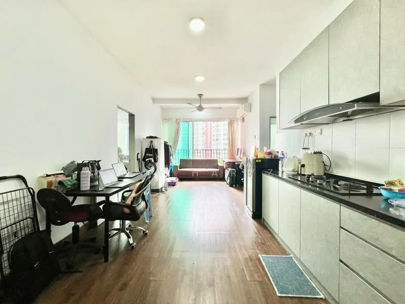 Kediaman Servis untuk Disewa di The Zizz @ Damansara North - Jimmy Haryzul - Living Room - PropertyGuru.com.my