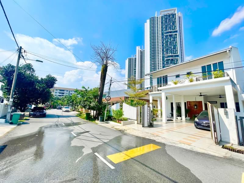 Rumah Berkembar untuk Dijual di Keramat (Kuala Lumpur) - Ashraff Daniel - Exterior - PropertyGuru.com.my