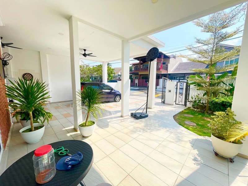 Rumah Berkembar untuk Dijual di Keramat (Kuala Lumpur) - Ashraff Daniel - Exterior - PropertyGuru.com.my