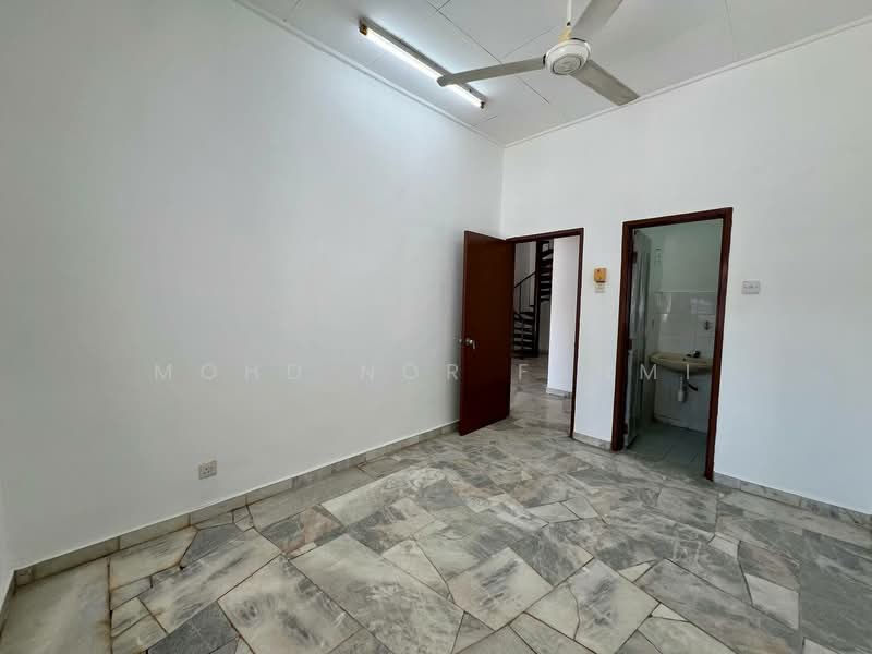 Rumah Teres 1.5 Tingkat untuk Dijual di Klang (Selangor) - Mohd Nor Fahmi - Interior - PropertyGuru.com.my
