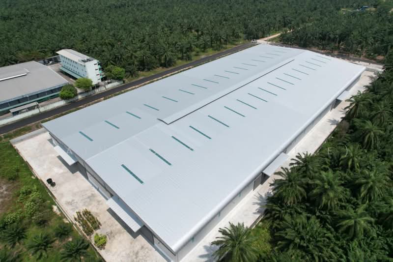 Warehouse for Rent in Kampung Teluk Mengkuang (Telok Panglima Garang) - Elaine Chong (Elle) - Exterior - PropertyGuru.com.my