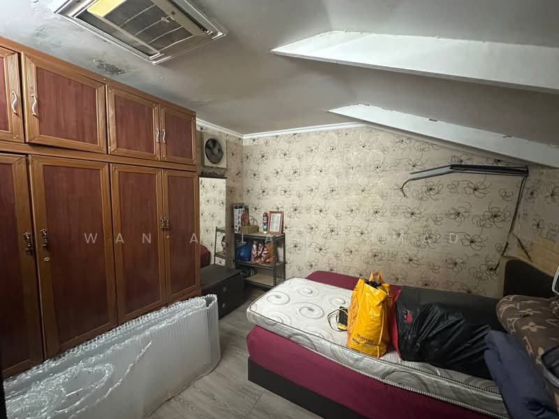 Rumah Teres 1-Tingkat untuk Dijual di Bukit Rahman Putra (Sungai Buloh) - Wan Azlan Ahmad - PropertyGuru.com.my