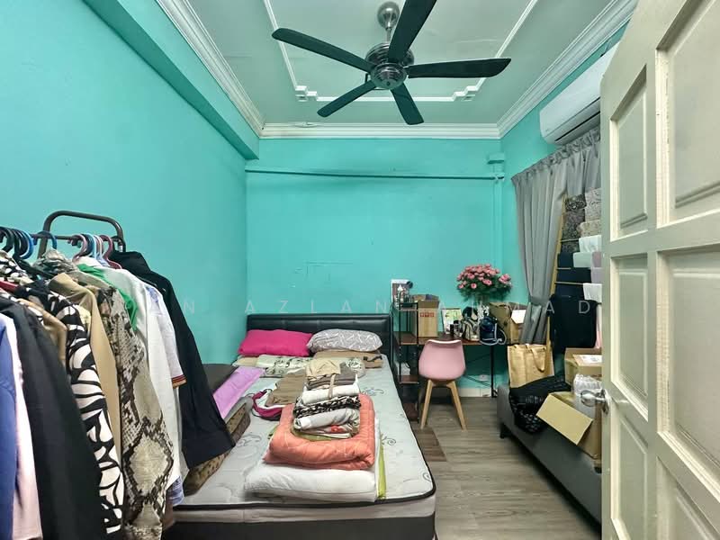 Rumah Teres 1-Tingkat untuk Dijual di Bukit Rahman Putra (Sungai Buloh) - Wan Azlan Ahmad - PropertyGuru.com.my