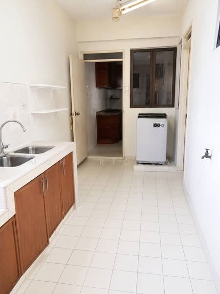 Condominium for Sale at Menara Duta 2 - Mohd Ridzuan - Kitchen - PropertyGuru.com.my