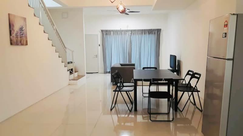 Rumah Teres 2-Tingkat untuk Disewa di Sepang (Selangor) - Siti Haila - Living Room - PropertyGuru.com.my