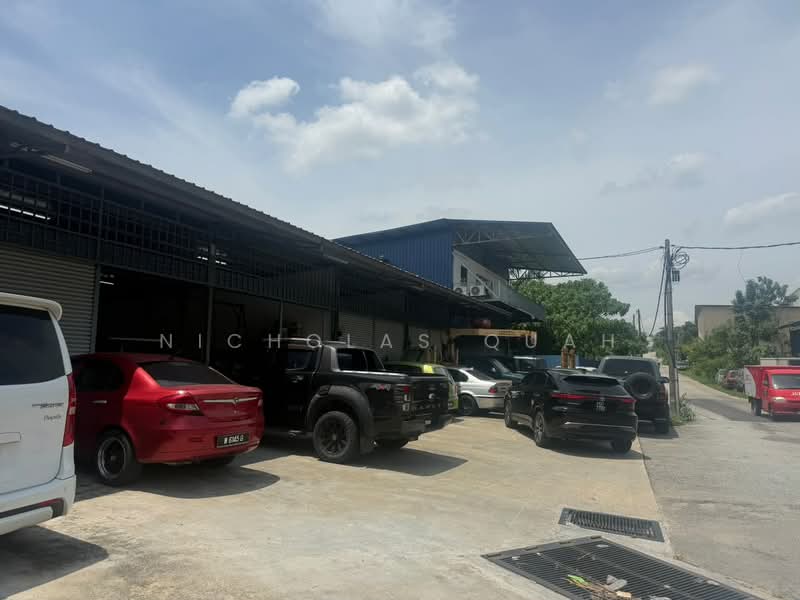 Shop for Rent in Kampung Baru Subang (Sungai Buloh) - Nicholas Quah - Exterior - PropertyGuru.com.my