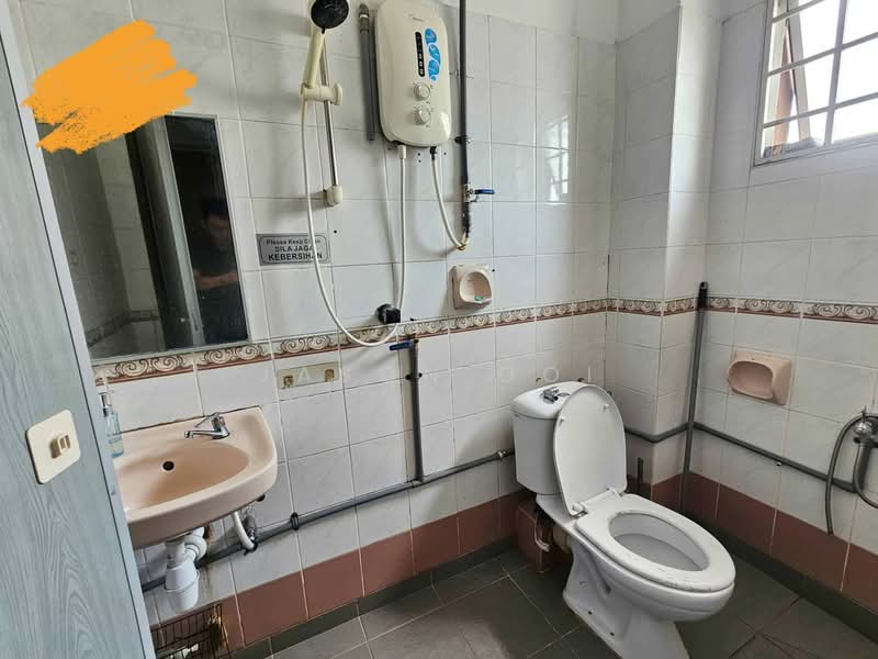 2-storey Terraced House for Sale in Putra Heights (Subang Jaya) - Jason Ooi - Bathroom - PropertyGuru.com.my