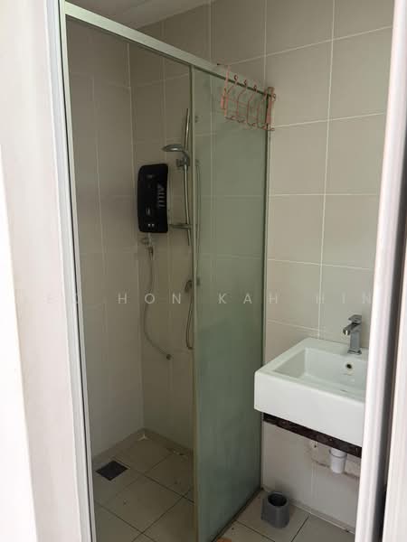 Servis Apartment untuk Disewa di Suria Jelutong - Leo Hon Kah Hin - Bathroom - PropertyGuru.com.my