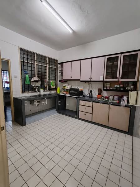 Terraced House for Sale in Taman Munsyi Ibrahim (Johor Bahru) - Daniel Yong - Kitchen - PropertyGuru.com.my