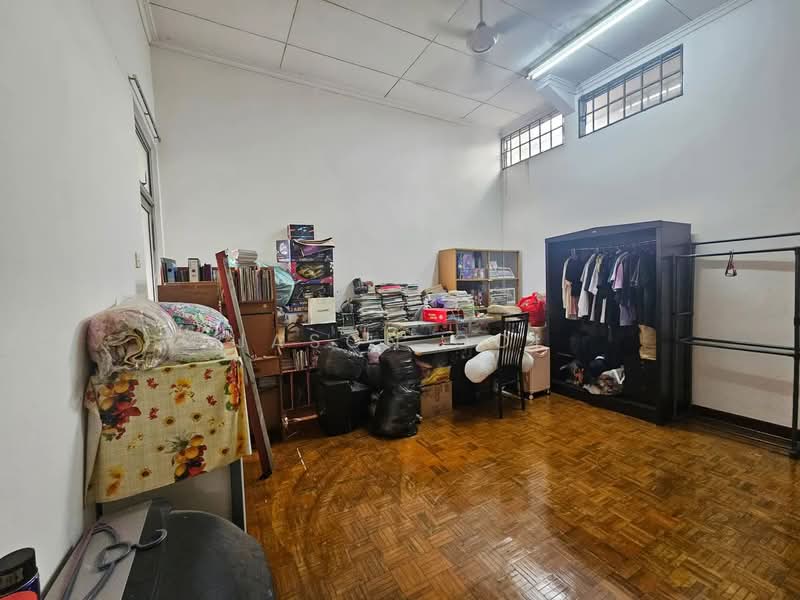 Rumah Teres 2-Tingkat untuk Dijual di Usj 20 (Subang Jaya) - Jason Ooi - Study - PropertyGuru.com.my