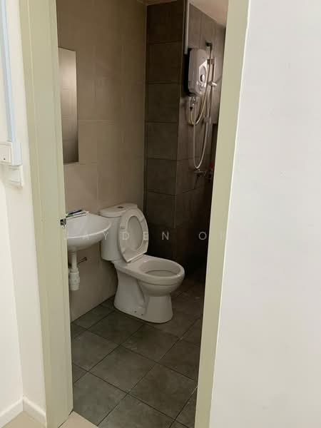 Kondominium untuk Disewa di Zahra Residensi - Jayden Ong - Bathroom - PropertyGuru.com.my