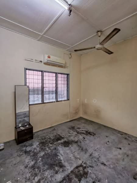 1-storey Terraced House for Rent in Taman Johor Jaya (Johor Bahru) - June Teo - Interior - PropertyGuru.com.my