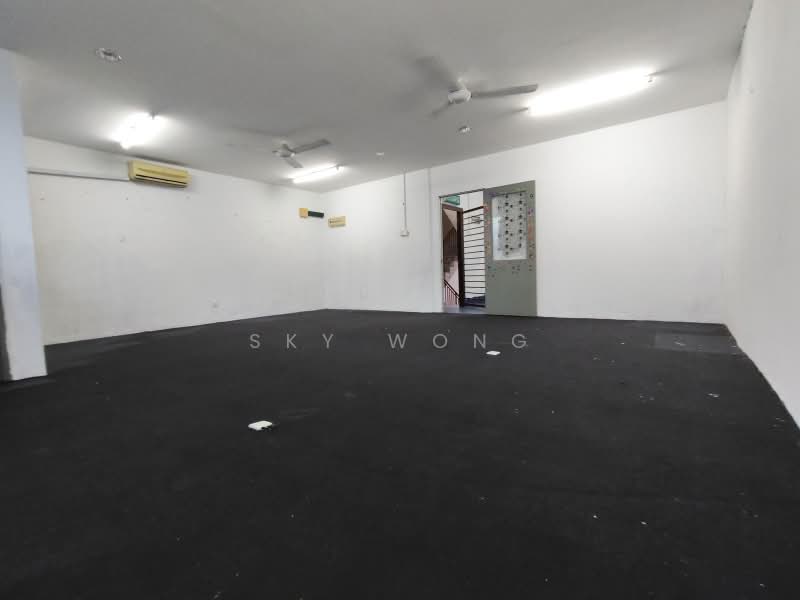 Shop / Office for Rent in Reko Sentral (Kajang) - Sky Wong - Interior - PropertyGuru.com.my