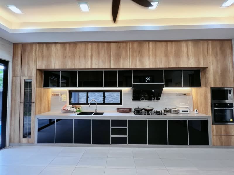 Semi-Detached House for Sale in Taman Sri Intan (Johor Bahru) - Daniel Yong - Kitchen - PropertyGuru.com.my