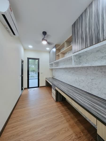 Semi-Detached House for Sale in Taman Sri Intan (Johor Bahru) - Daniel Yong - Study - PropertyGuru.com.my