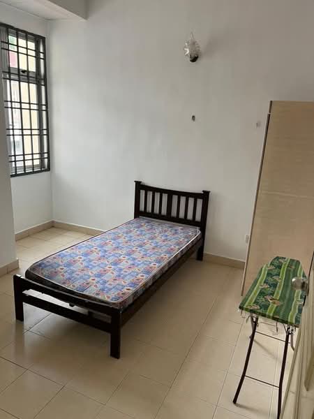 Rumah Teres 2 Tingkat untuk Disewa di Bandar Indahpura (Kulai) - Li Wei - Bedroom - PropertyGuru.com.my
