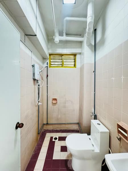 Apartment for Sale at Tasik Heights Apartment - Yasmin Sulaiman - Bathroom - PropertyGuru.com.my