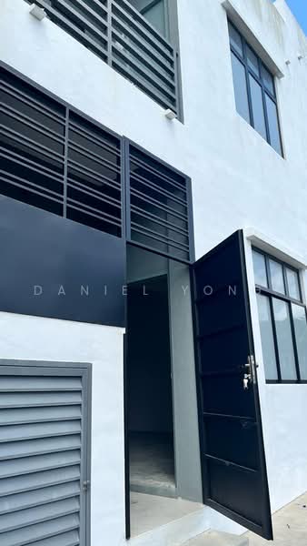 Kedai untuk Dijual di Bandar Bistari Perdana (Pasir Gudang) - Daniel Yong - Exterior - PropertyGuru.com.my