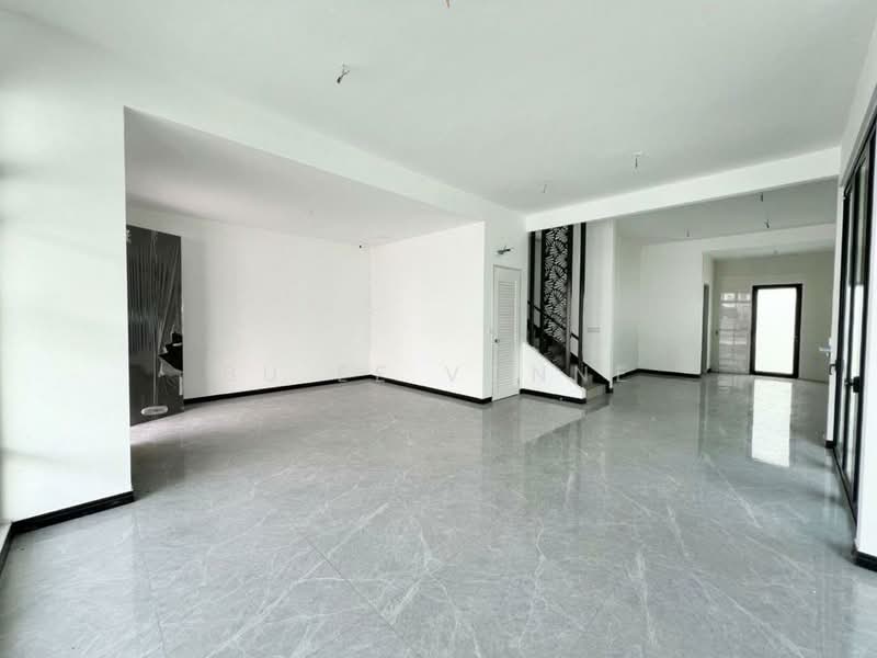 Rumah Berkembar untuk Dijual di Setia Tropika (Johor Bahru) - Bu Ee Vonne - PropertyGuru.com.my
