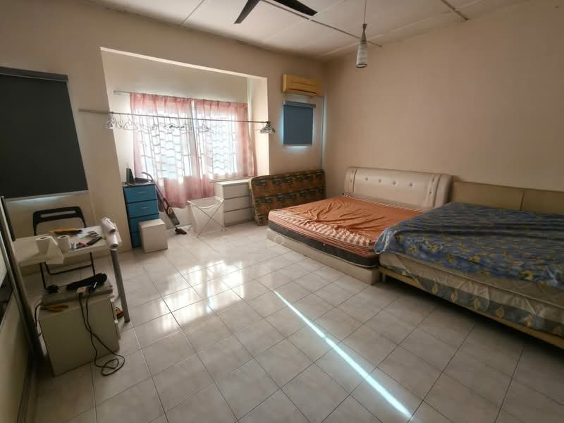 2-storey Terraced House for Sale in Seksyen 32, Kemuning Green Ville (Shah Alam) - Geo . - Bedroom - PropertyGuru.com.my