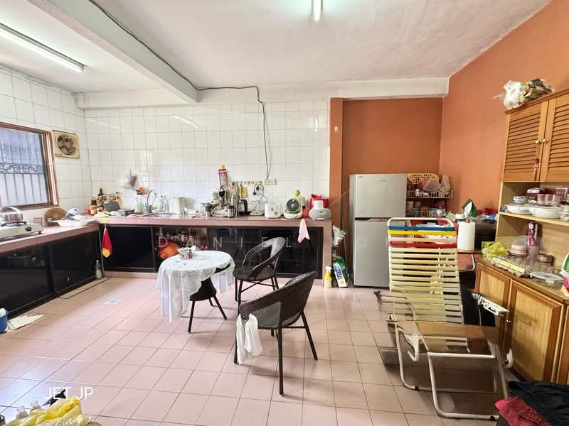 Rumah Teres 2 Tingkat untuk Dijual di Kampung Batu Belah (Klang) - Daniel Kok - Kitchen - PropertyGuru.com.my