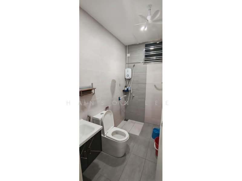 Semi-Detached House for Sale in Taman Sutera Utama (Skudai) - Hanson Lee - Bathroom - PropertyGuru.com.my