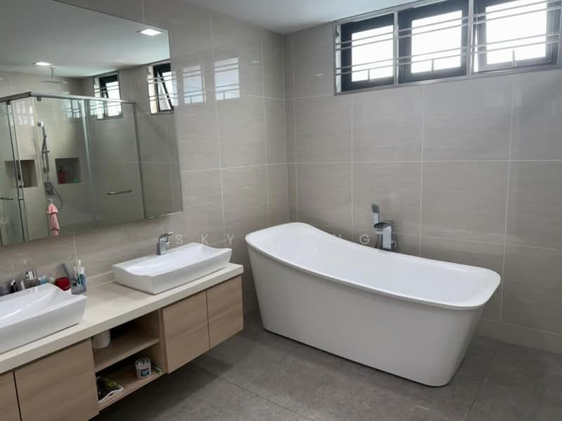 Rumah Berkembar untuk Dijual di Taman Bukit Prima (Cheras) - Sky Wong - Bathroom - PropertyGuru.com.my