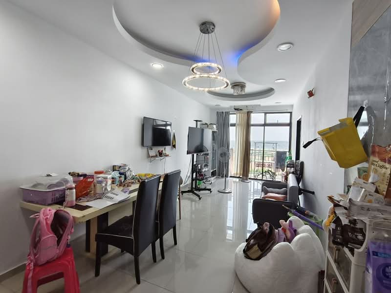 Pangsapuri untuk Dijual di Seri Austin Residence (Pangsapuri Seri Austin) - Ee Fong Toh - Living Room - PropertyGuru.com.my