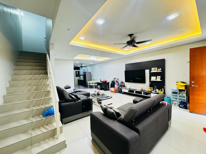 2-storey Terraced House for Sale in Bandar Tasik Puteri (Rawang) - Yasmin Sulaiman - Living Room - PropertyGuru.com.my