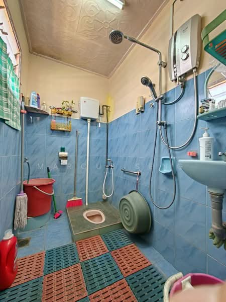 1-storey Terraced House for Sale in New Pasir Puteh (Ipoh) - Marcus Seng - Bathroom - PropertyGuru.com.my