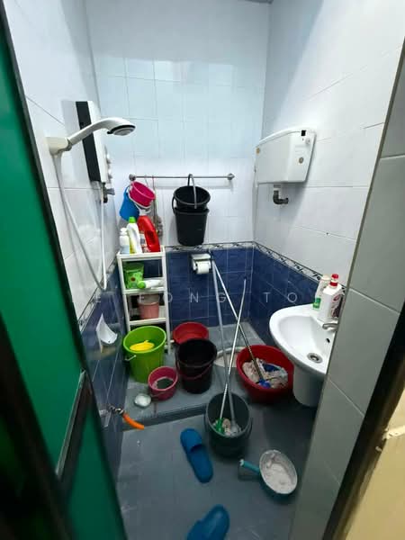 Rumah Teres 1 Tingkat untuk Dijual di Taman Universiti (Skudai) - Ee Fong Toh - Bathroom - PropertyGuru.com.my