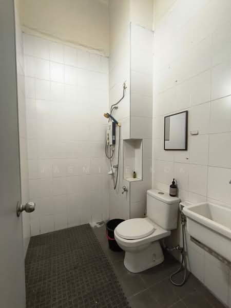 2-storey Terraced House for Rent in Setia Impian (Setia Alam) - Jasmine Kok - Bathroom - PropertyGuru.com.my