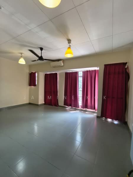 2-storey Terraced House for Rent in Setia Impian (Setia Alam) - Jasmine Kok - Living Room - PropertyGuru.com.my